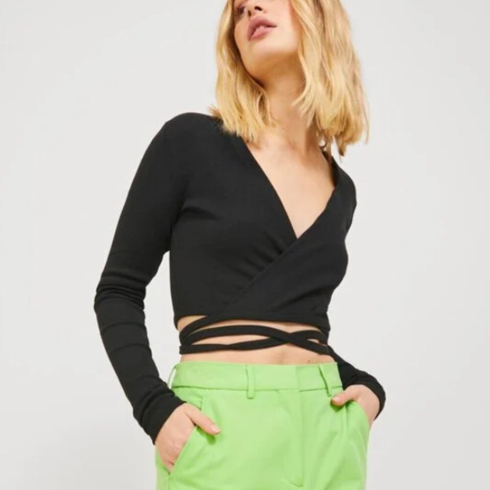 JJXX Frances Black Ribbed Wrap Crop Top – Size S